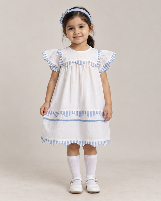 Vestido de algodón orgánico blanco Santorini para niñas | Vestido de verano con mangas con volantes