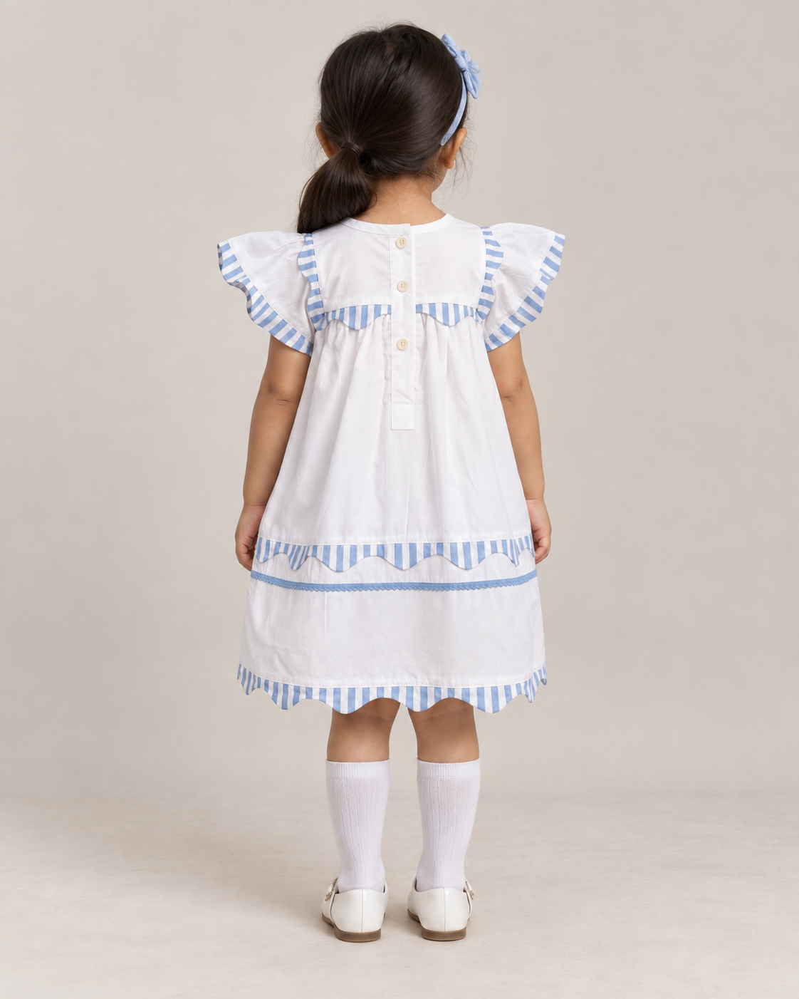 Vestido de algodón orgánico blanco Santorini para niñas | Vestido de verano con mangas con volantes