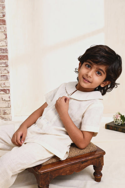 Oslo organic cotton-linen kids shirt video showing fabric texture and relaxed fit